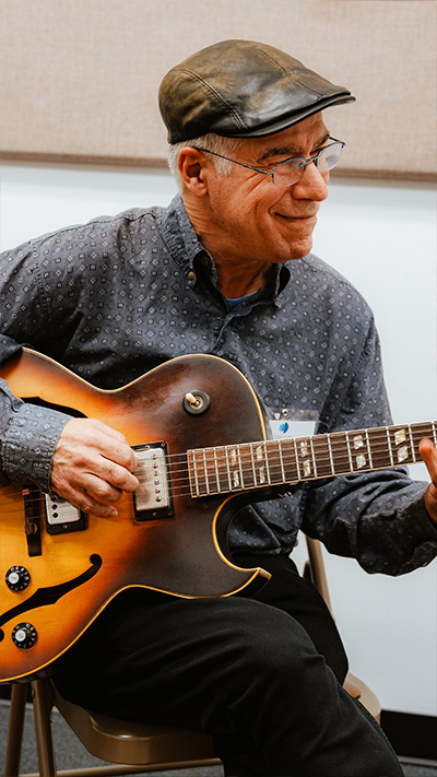 Guitar faculty member <b>Michael Raitzyk